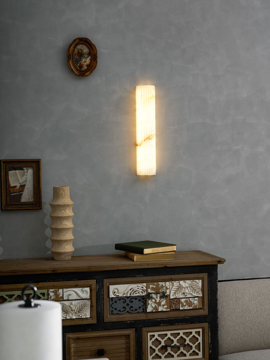 Alvia Alabaster Wall Light Vakkerlight