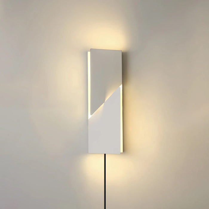 Shadows Grand Plug-in Sconce Vakkerlight