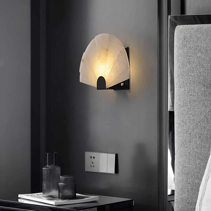 Nevora Alabaster Wall Lamp Vakkerlight