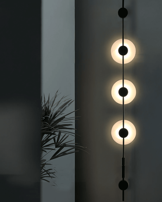 Alabaster Vertical Wall Sconce Vakkerlight