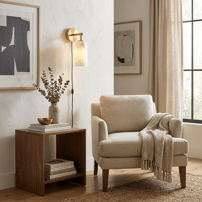 Pillar Alabaster Plug-in Wall Sconce Vakkerlight