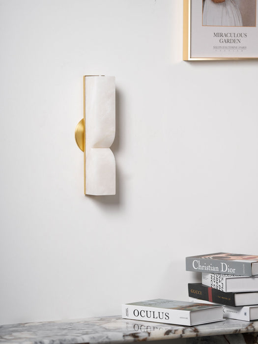Alabaster Essence Wall Sconce Vakkerlight