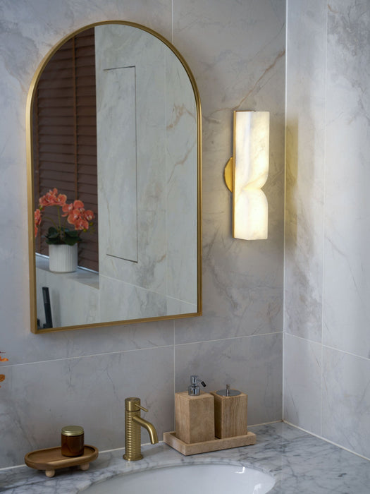 Alabaster Essence Wall Sconce Vakkerlight