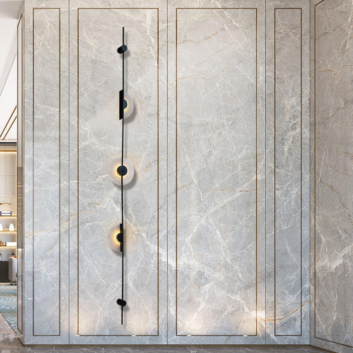 Alabaster Vertical Plug-in Wall Sconce Vakkerlight