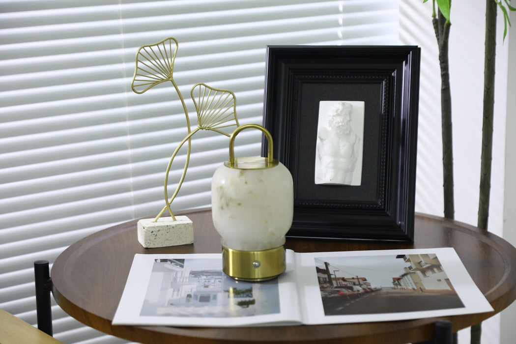 Alabaster Portable Rechargeable Table Lamp Vakkerlight