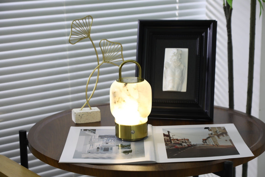 Alabaster Portable Rechargeable Table Lamp Vakkerlight