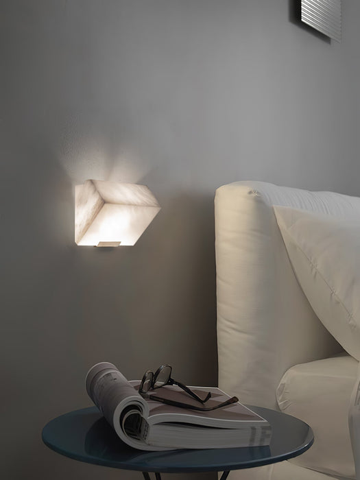 Alabaster Staircase Plug-in Wall Lamp Vakkerlight