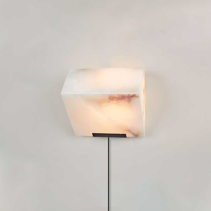 Alabaster Staircase Plug-in Wall Lamp Vakkerlight