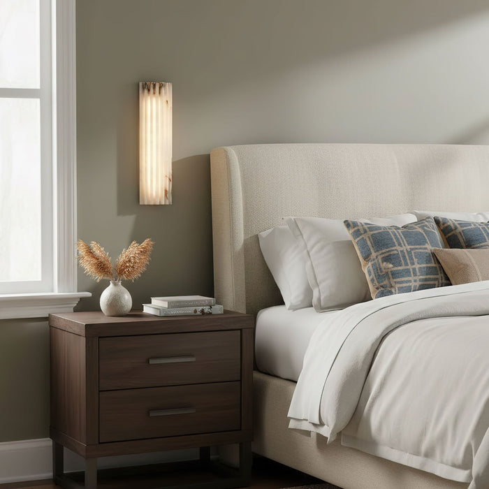 Alvia Alabaster Wall Light Vakkerlight