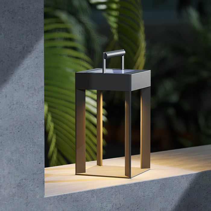 Arden Solar Lantern Outdoor Lamp Vakkerlight