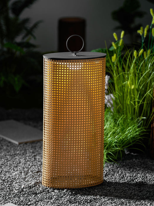 Arlette Solar Outdoor Lantern Lamp Vakkerlight