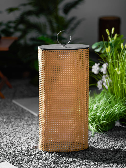 Arlette Solar Outdoor Lantern Lamp Vakkerlight