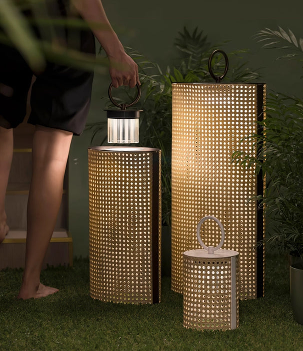 Arlette Solar Outdoor Lantern Lamp Vakkerlight