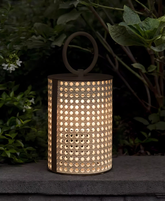 Arlette Solar Outdoor Lantern Lamp Vakkerlight