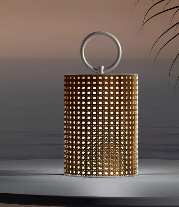 Arlette Solar Outdoor Lantern Lamp Vakkerlight