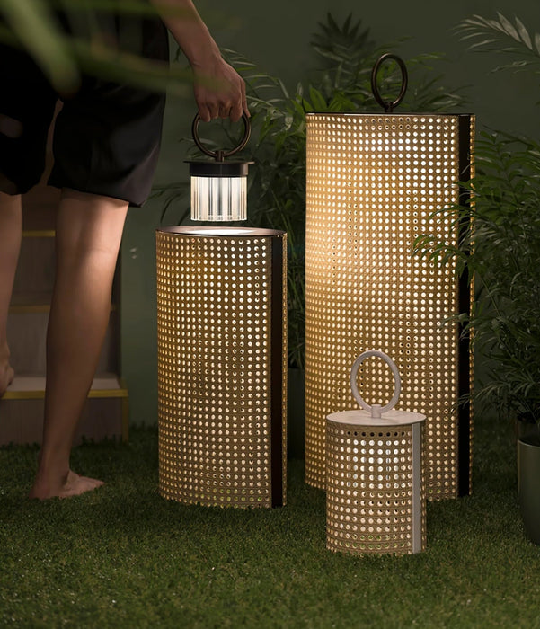Arlette Solar Outdoor Lantern Lamp Vakkerlight
