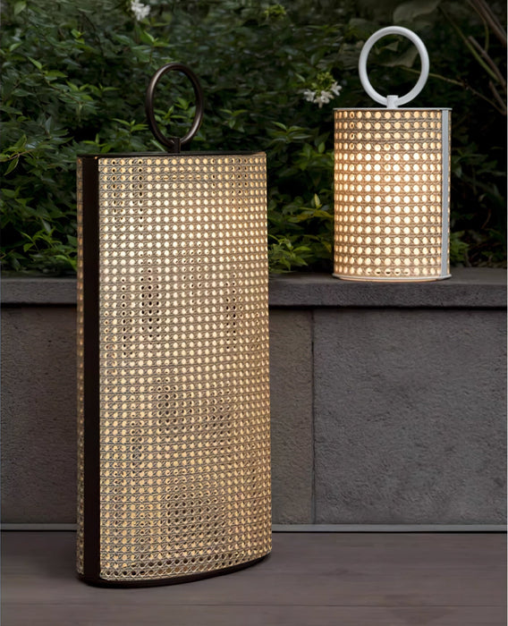 Arlette Solar Outdoor Lantern Lamp Vakkerlight