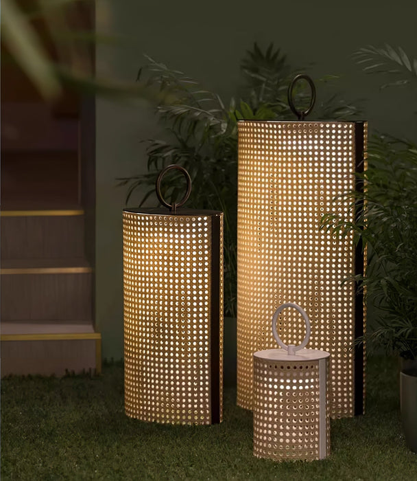 Arlette Solar Outdoor Lantern Lamp Vakkerlight