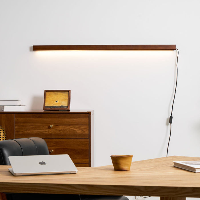 Arlo Linear Wood Plug-in Wall Light Vakkerlight