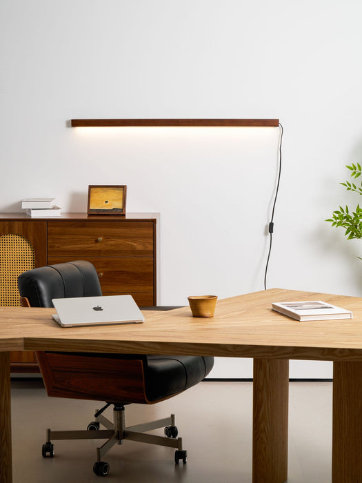 Arlo Linear Wood Plug-in Wall Light Vakkerlight