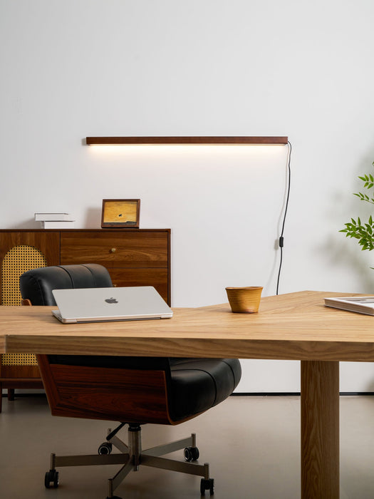 Arlo Linear Wood Plug-in Wall Light Vakkerlight