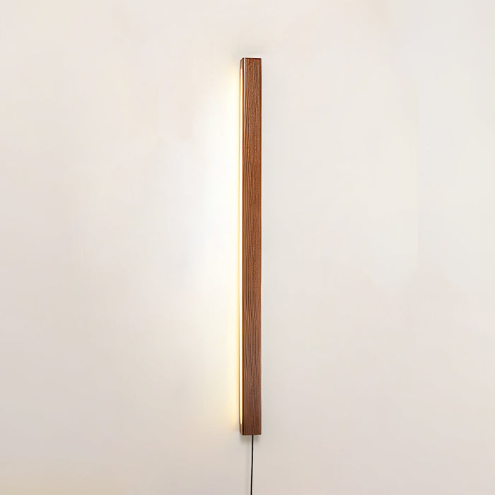 Arlo Linear Wood Plug-in Wall Light Vakkerlight