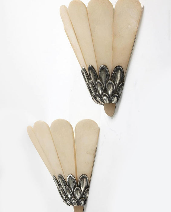Artoria Petal Alabaster Wall Sconce Vakkerlight