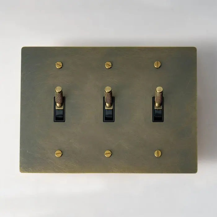 Brass Toggle Switch (3-Gang) - Open Box simprolos
