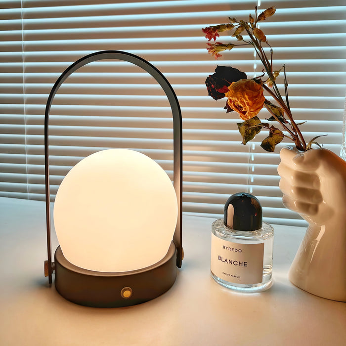 Carrie Built-in Battery Table Lamp Vakkerlight