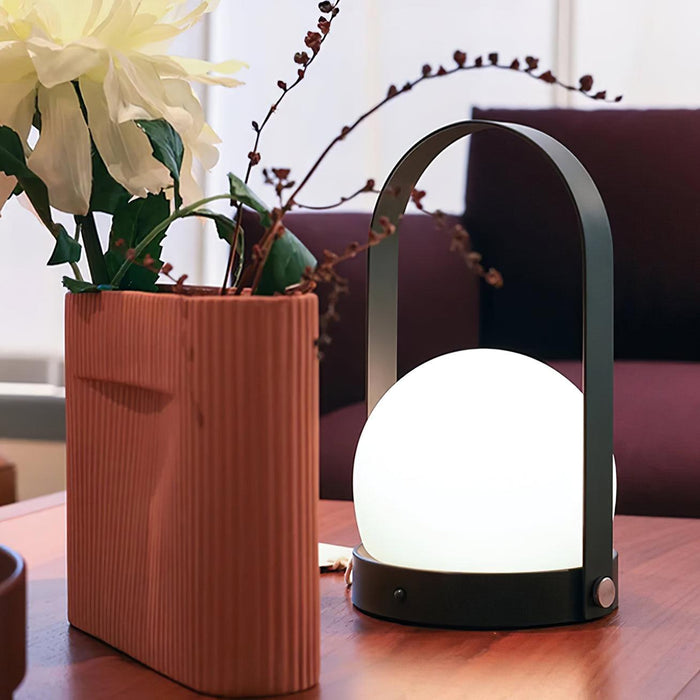 Carrie Built-in Battery Table Lamp Vakkerlight