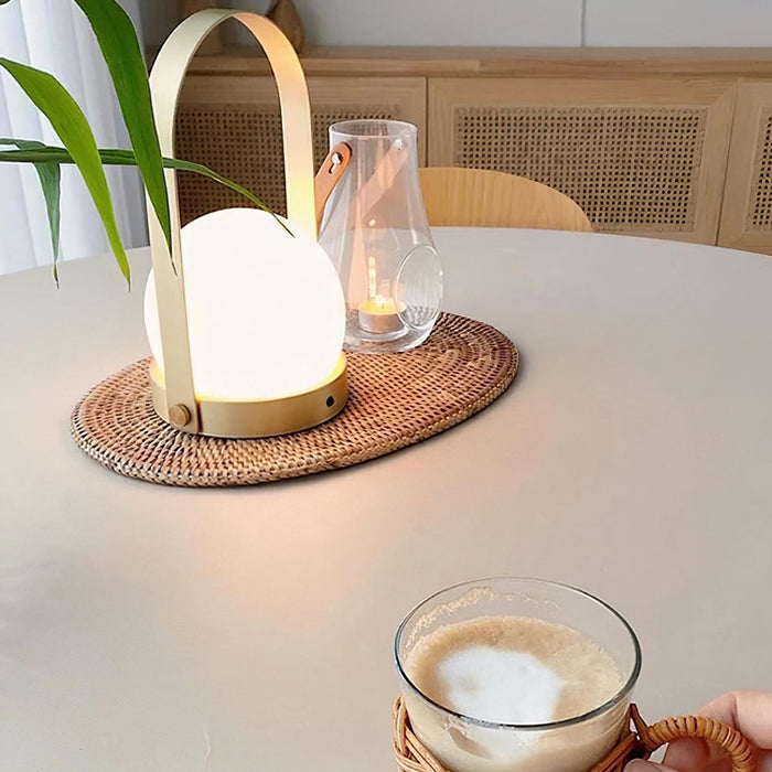 Carrie Built-in Battery Table Lamp Vakkerlight