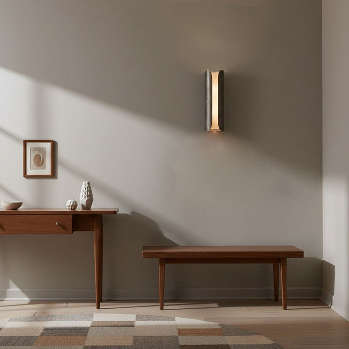 Cradled Alabaster Sconce Vakkerlight