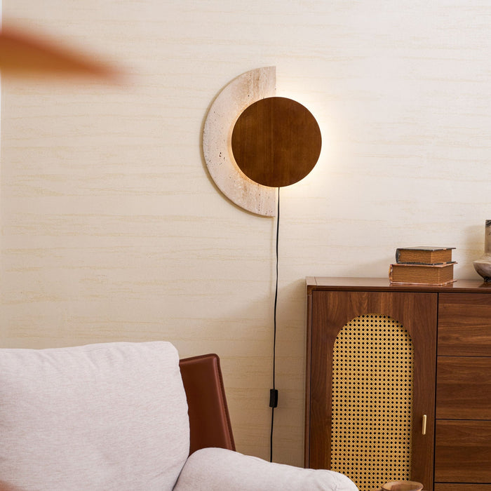 Crescent Halo Plug-in Wall Sconce Vakkerlight