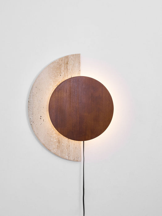 Crescent Halo Plug-in Wall Sconce Vakkerlight