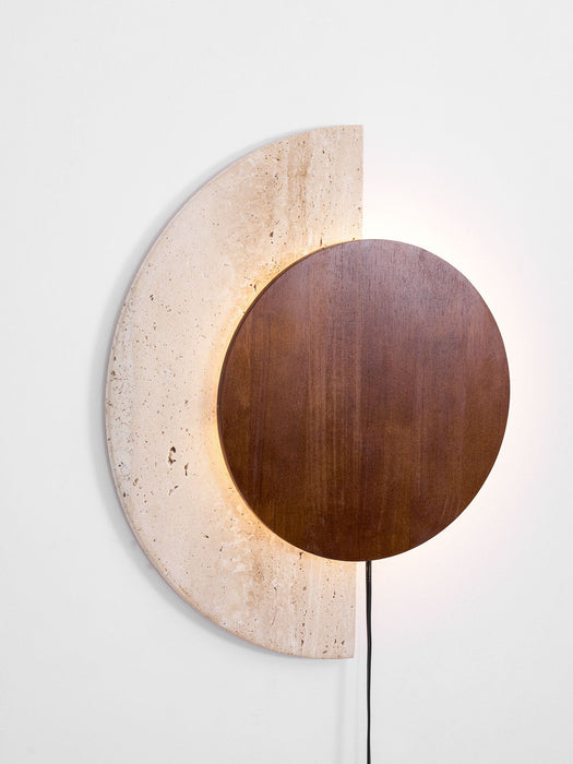 Crescent Halo Plug-in Wall Sconce Vakkerlight