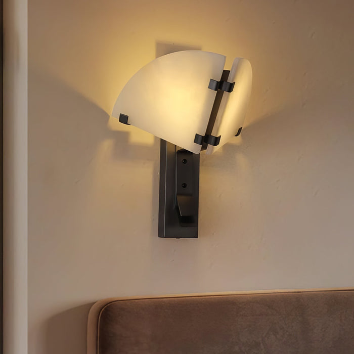 Dione Alabaster Wall Light Vakkerlight