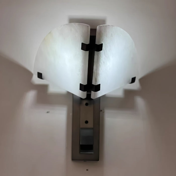 Dione Alabaster Wall Light Vakkerlight