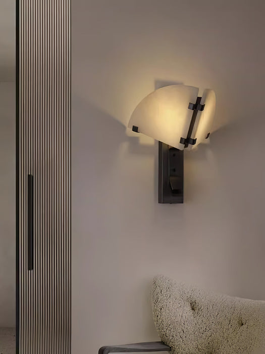 Dione Alabaster Wall Light Vakkerlight