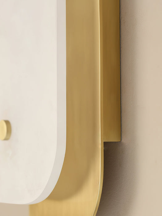 Elaris Alabaster Wall Lamp Vakkerlight