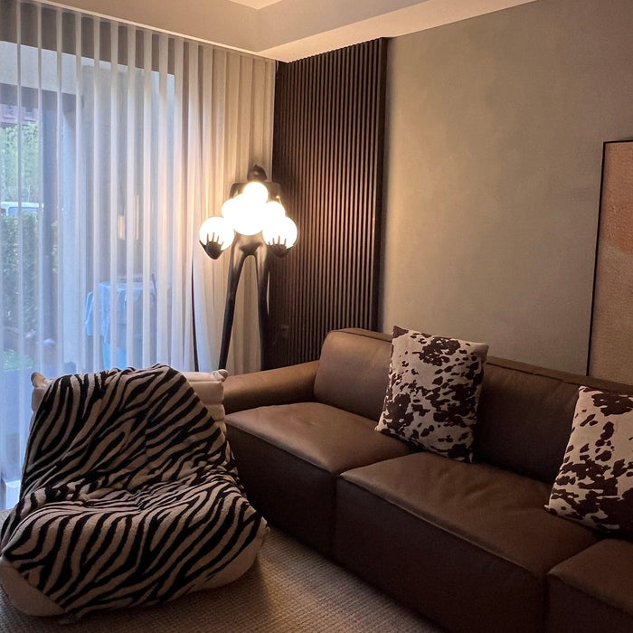 Embrace Sculpture Floor Lamp Vakkerlight