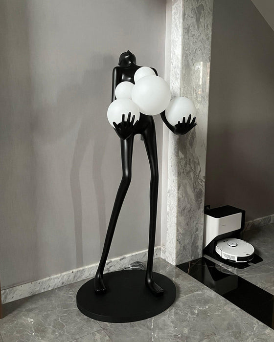 Embrace Sculpture Floor Lamp Vakkerlight