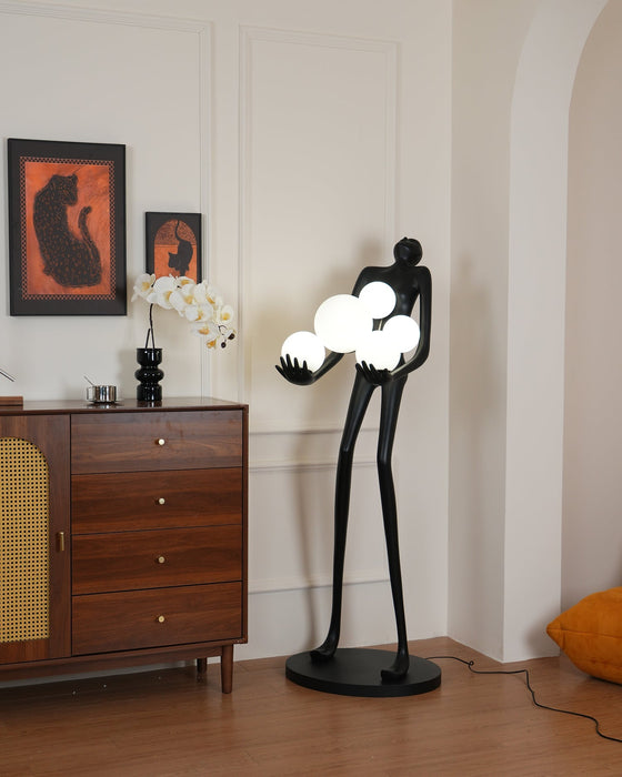 Embrace Sculpture Floor Lamp Vakkerlight