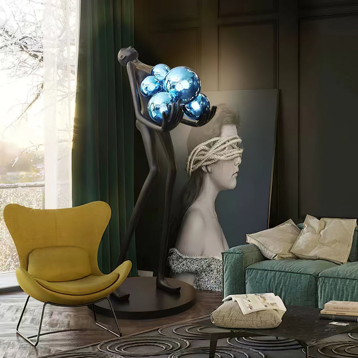 Embrace Sculpture Floor Lamp Vakkerlight