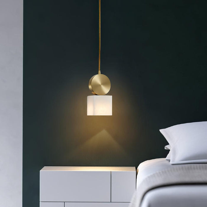 Etruscan Aabaster Pendant Light Vakkerlight