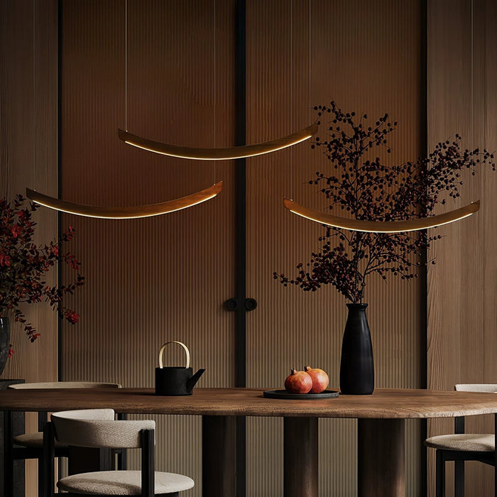 Felix Crescent Pendant Lamp Vakkerlight