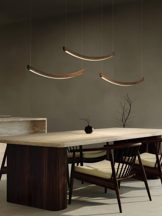 Felix Crescent Pendant Lamp Vakkerlight