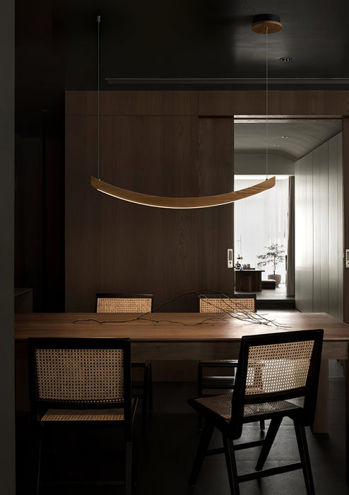 Felix Crescent Pendant Lamp Vakkerlight