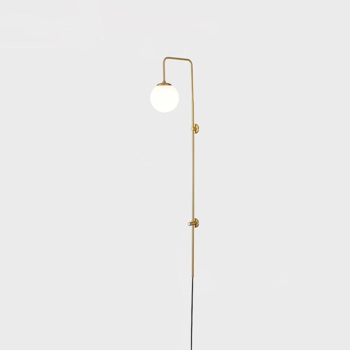 Globe Brass Plug-in Wall Sconce Vakkerlight