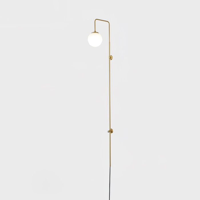 Globe Brass Plug-in Wall Sconce Vakkerlight