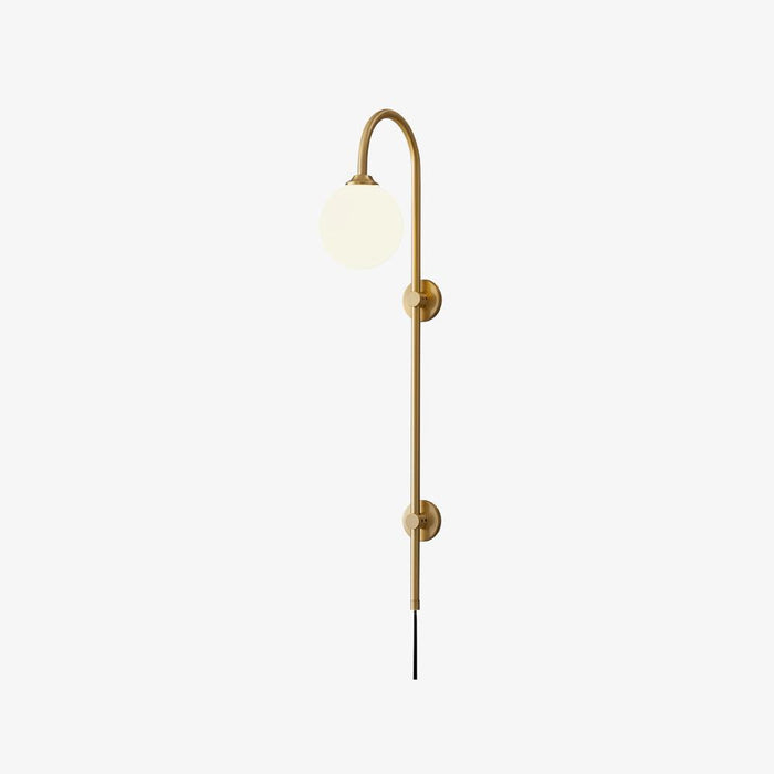 Globe Brass Plug-in Wall Sconce Vakkerlight